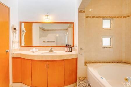 Ideal For Family Trip To Mexico Caribbean Pool Casa vacanze Playa del Carmen