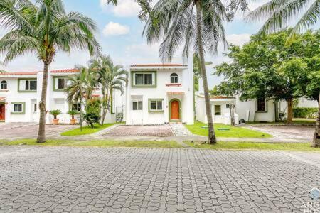 Ideal For Family Trip To Mexico Caribbean Pool Casa vacanze Playa del Carmen